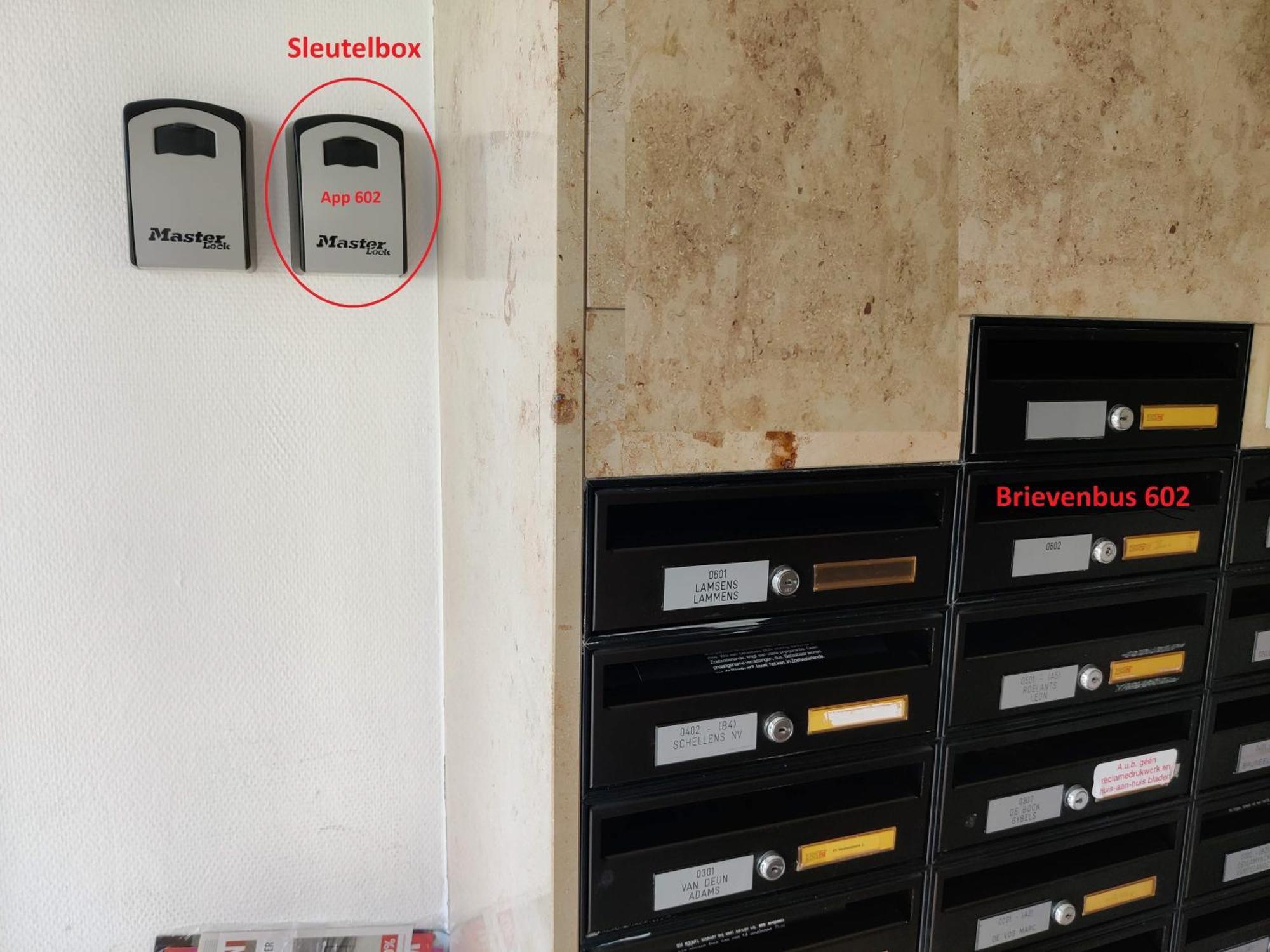 Recent Vernieuwd Appartement Met Zeezicht En Een Gratis Parkeerplaats Koksijde Exterior foto