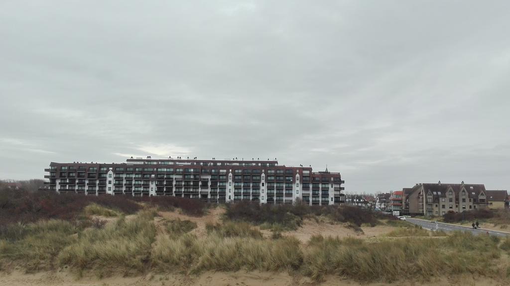 Appartement Met Zeezicht, 2 Balkons N & Z Met Prachtig Verzicht En Een Gratis Parkeerplaats Koksijde Exterior foto