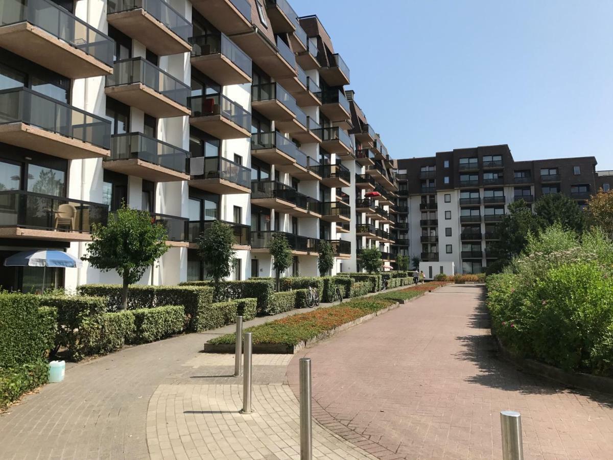 Appartement Met Zeezicht, 2 Balkons N & Z Met Prachtig Verzicht En Een Gratis Parkeerplaats Koksijde Exterior foto