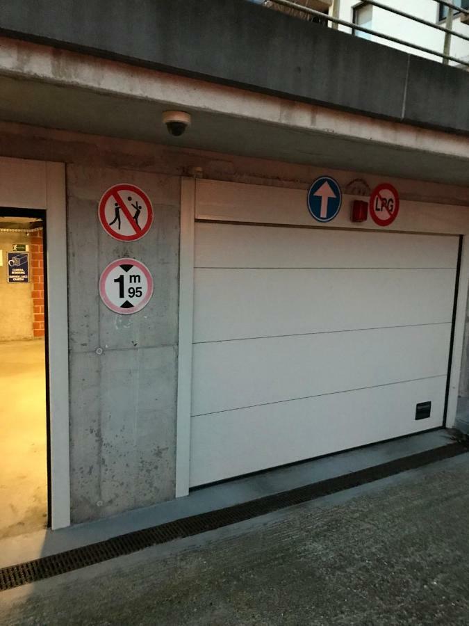 Appartement Met Zeezicht, 2 Balkons N & Z Met Prachtig Verzicht En Een Gratis Parkeerplaats Koksijde Exterior foto